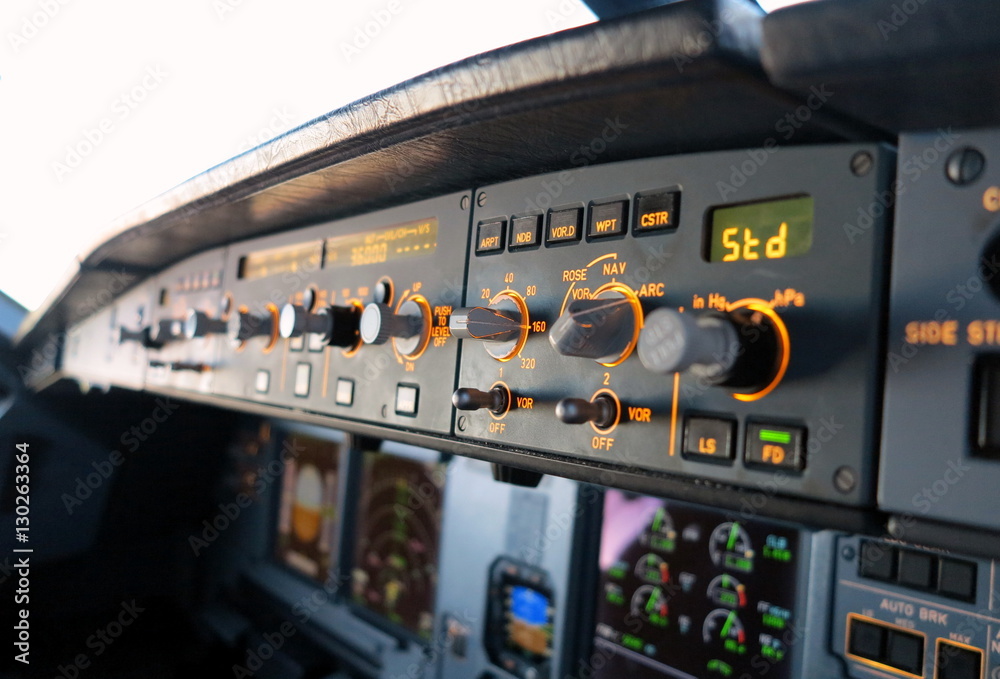 Cockpit Airbus - obrazy, fototapety, plakaty 