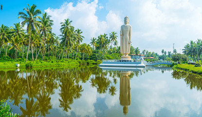 Wall Mural - Tsunami Memorial in Sri Lanka