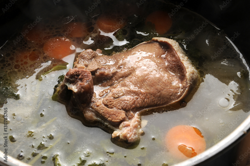 Foto Lidah sapi Beef tongue Beestong Lingua di manzo Carne Lengua de ...