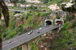 Blick aus dem Botanischen Garten auf Autobahn und Tunneleinfahrt