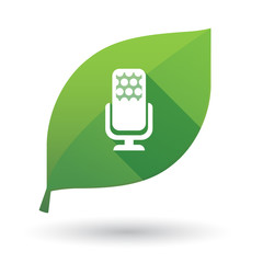 Poster - Isolated green leaf with  a microphone sign