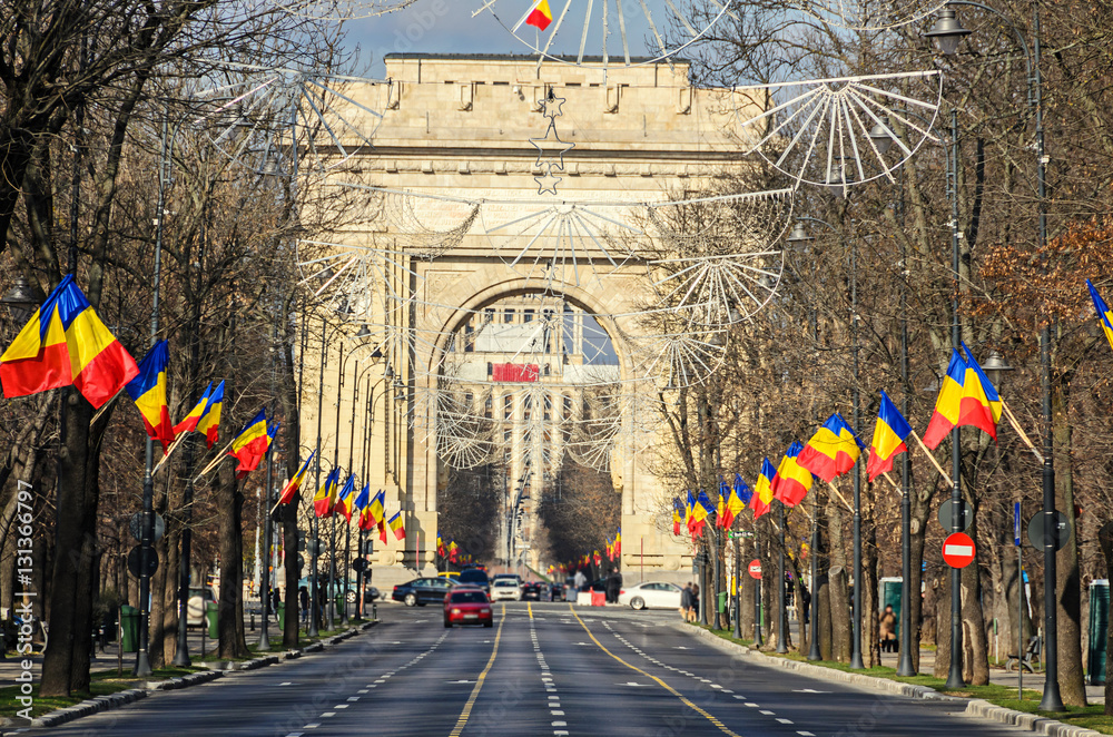 Obraz na płótnie The Arch of Triumph (Arcul de Triumf) from Bucharest Romania, National Day w salonie