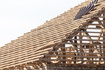 being built roof of the house