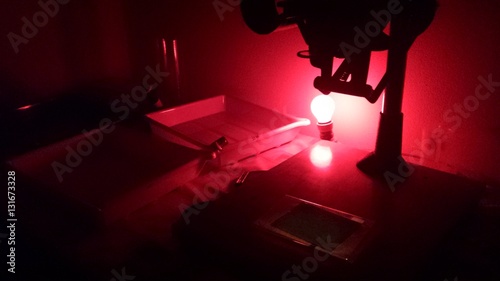 Fotografía Red Light And equipment in darkroom