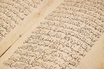 Old arabic scripts