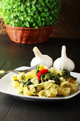 Wall Mural - Pasta with broccoli, garlic and chilli