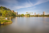 Fototapeta Na sufit - Uhuru Park And Nairobi Skyline, Kenya