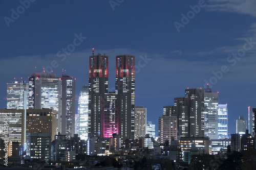 新宿高層ビル群 東京都庁 夜景 都庁特別ライトアップ Stock Photo Adobe Stock
