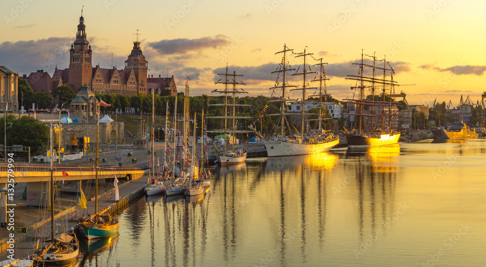 sailing ships at the wharf in Szczecin, Tall Ships Races 2015 - obrazy, fototapety, plakaty 