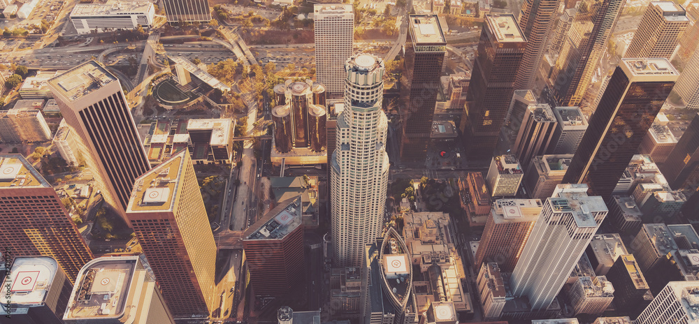 Aerial view of a Downtown LA at sunset - obrazy, fototapety, plakaty 