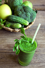 Canvas Print - Green smoothie and ingredients