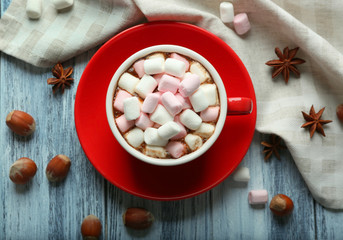 Poster - Cup of hot cocoa with marshmallows on table