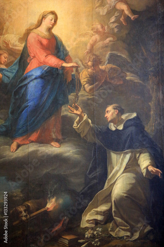 dar-rozanca-sw-dominika-katedra-saint-jean-baptiste-et-saint-etienne-lyon