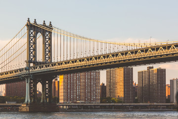 Wall Mural - Manhattan Bridge in New York at sunset