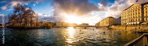 Fotografía Geneva city at sunset, Switzerland, winter