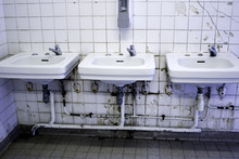 Antihiegenic Dirty Bathrooms
