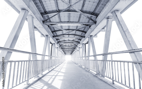 Obrazy most biały  bialy-most-z-daszkiem