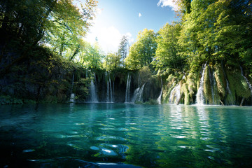 Canvas Print - waterfall in forest, plitvice, croatia