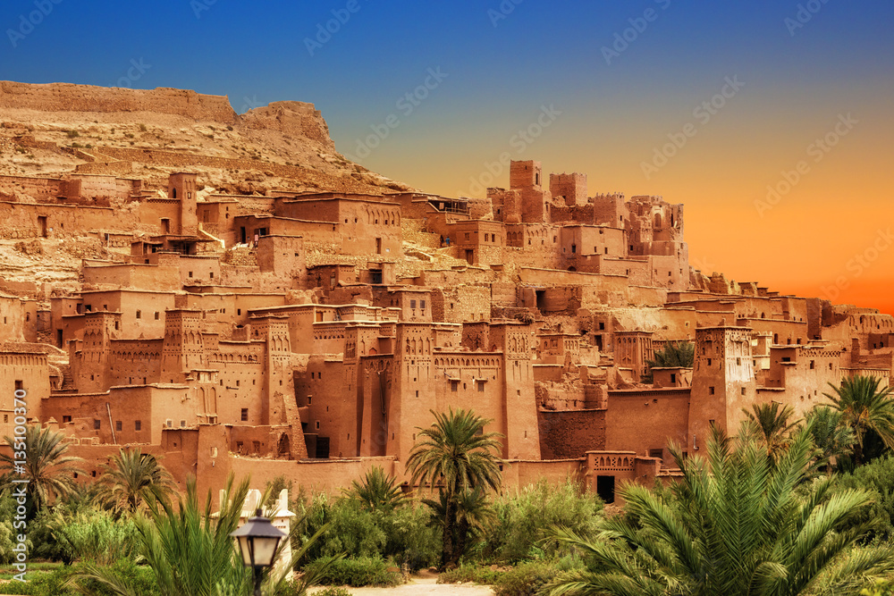 Kasbah Ait Ben Haddou in the Atlas mountains of Morocco. UNESCO World Heritage Site - obrazy, fototapety, plakaty 