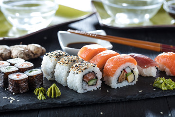 Canvas Print - Sushi Verschiedene sorten 