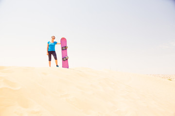 Canvas Print - Tourist Sand Skiing In The Desert