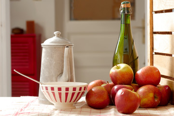 Wall Mural - bottle of cider with fresh apples