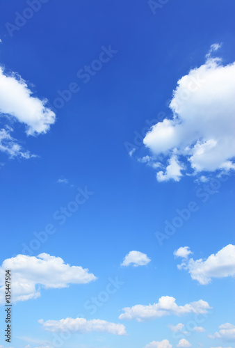 Dekoracja na wymiar  blekitne-niebo-i-chmury