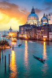 Fototapeta Miasto - Sonnenuntergang über dem Canal Grande in Venedig, Italien