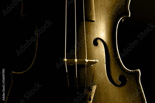 Plakat Muzyka i elegancja - skrzypce