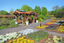 Saint Louis, MO, USA - April 28, 2016: Saint Louis Botanical Gardens Are One Of The Best In The World, Saint Louis, Missouri.