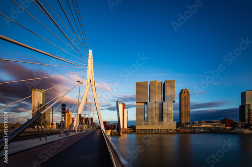 Erasmus Brucke Rotterdam Holland Niederlande Stock Foto Adobe Stock