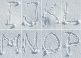 Fototapeta Do akwarium - English alphabet in the snow - font set