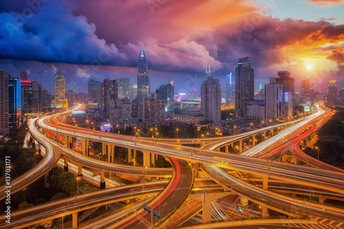 Plakat super autostrada w Szanghaju