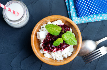 Wall Mural - cottage with berries