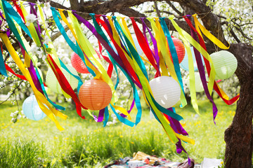 Birthday decoration holiday celebration summer happy partying freedom joy horizontal Chinese lanterns  wind breeze color tape