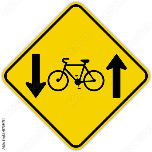 Panneau Routier Au Quebec Signal Avance De Circulation A Double Sens Des Bicyclettes Stock Illustration Adobe Stock