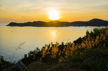 Wall Mural - Sun rises over Binh Hung island, Cam Ranh, Vietnam