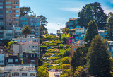 Fototapeta Natura - Famous Lombard Street in San Francisco, California