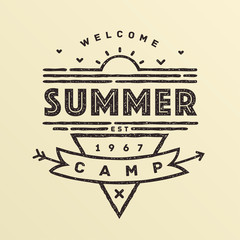summer camping emblem in vintage style. vector illustration.