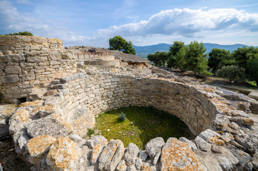 Canvas Print - Ancient ruins of Phaistos city, Crete. Here was found the famous Phaistos Disc a disk of fired clay covered on both sides with a spiral of stamped hieroglyphic symbols.