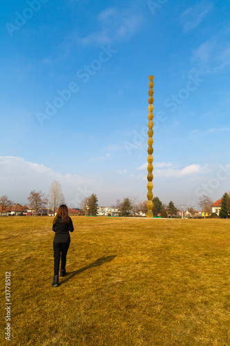 Fotografija  woman tourist traveling through Romania
