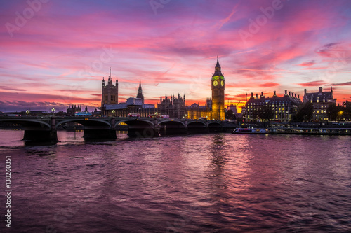 Plakat Houses of Parliament, Big Ben i Westminster o zachodzie słońca.