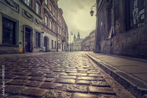 Fotografía Cobbled street of the old town