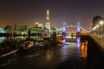 Sticker - Famous Tower Bridge at night with light reflections, London, England