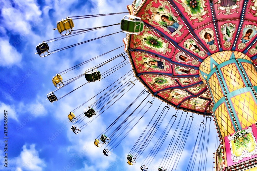 Amusement park swing ride  - obrazy, fototapety, plakaty 