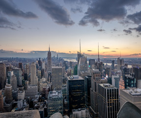 Canvas Print - Aerial view of Manhattan Skyline at sunset - New York, USA