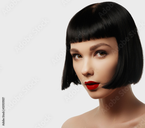 Fotografía Beauty model with perfect glossy brown hair