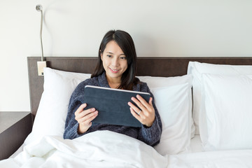 Poster - Woman use of digital tablet computer