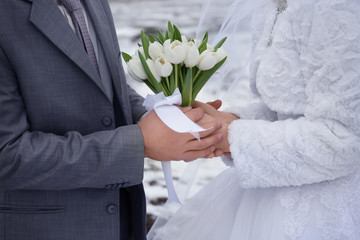 Wall Mural - Bride and groom at their wedding day