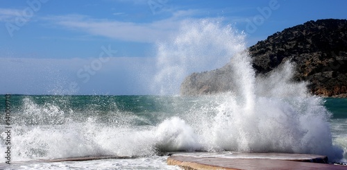 Foto Wildes Mittelmeer in Bucht vor Camp del Mar, Andratx Mallorca